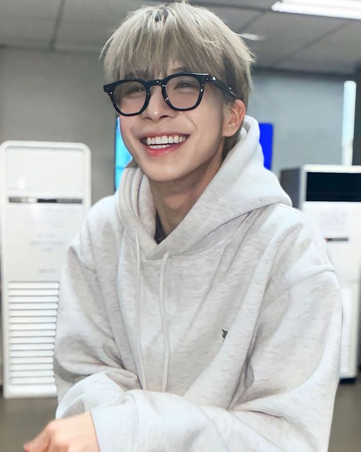 정동원 나이 학력 프로필 군대 해병대 입대 제대날짜 아버지 어머니 가족관계