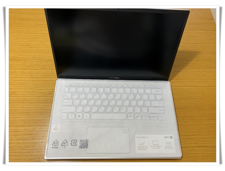 정면 ASUS 비보북