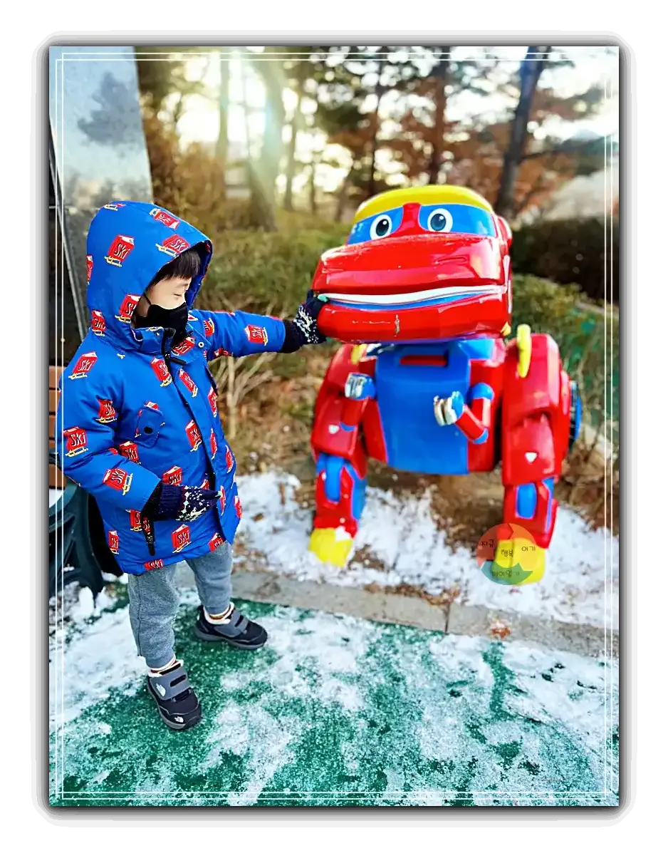 서대문자연사박물관_고고다이노-렉스-바닥에-눈