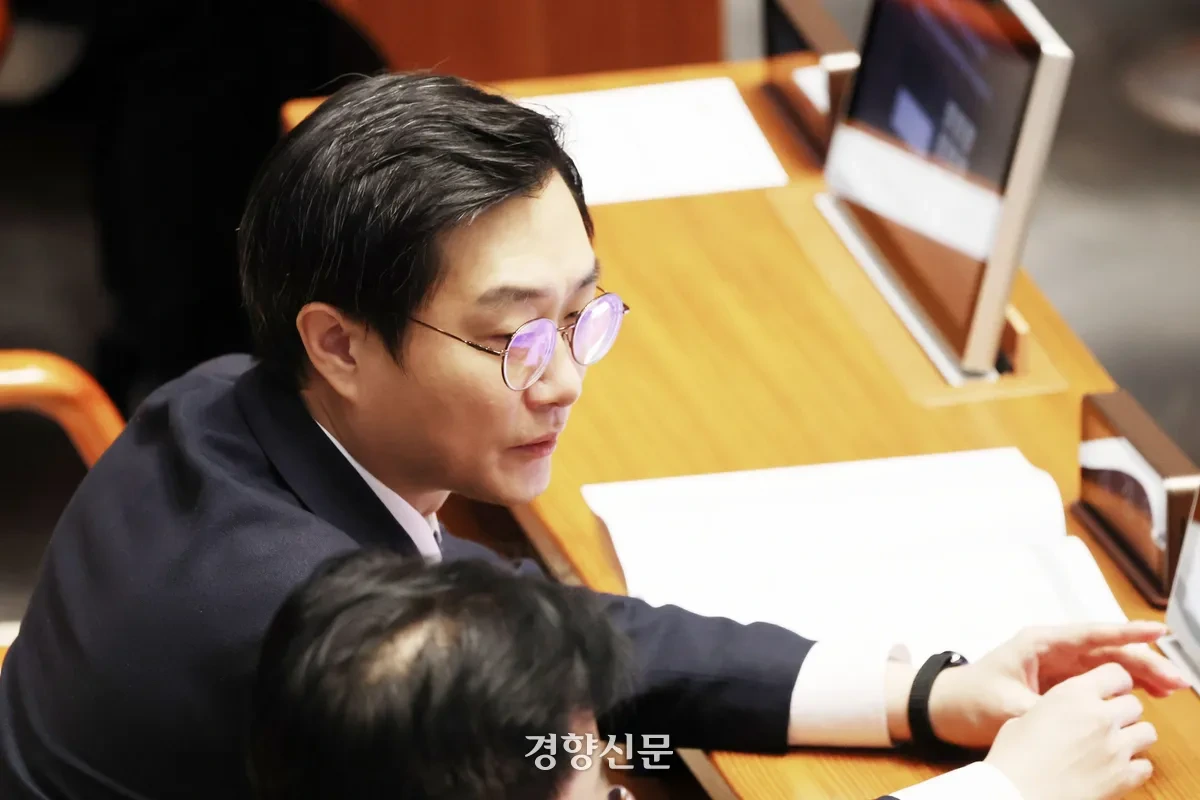 장경태 의원 나이 학력 고향 관련 질문 관련 이미지