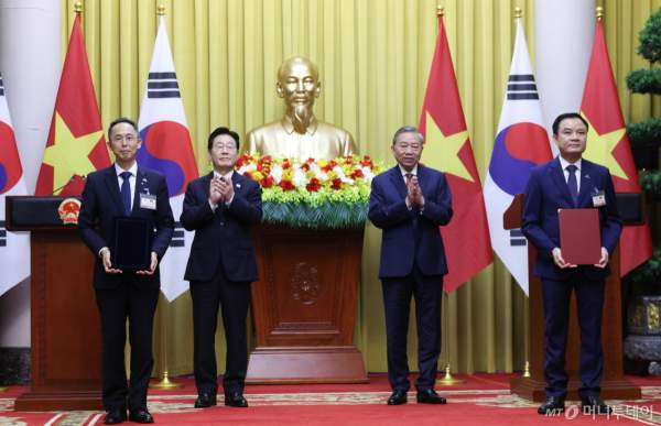 한-베트남 협력 강화 선포! 2026 정상회담 성과 총정리: 원전&middot;고속철&middot;1500억 달러 교역 목표