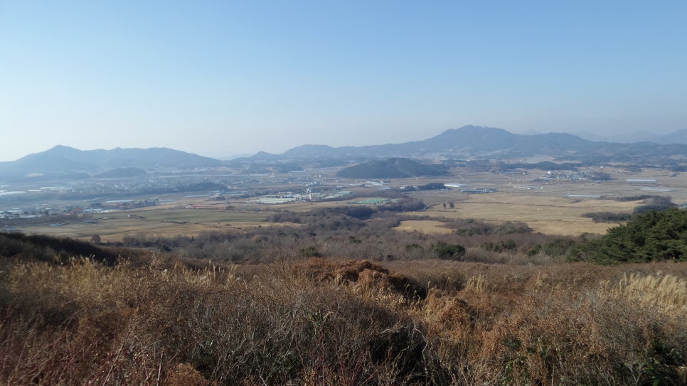100대 명산 등산하기 열번째 지리산 바래봉(1,165m) 철쭉으로 전국적으로 유명하며, 지리산 북부 능선의 아름다움을 가장 가까이서 볼 수 있는 명소
