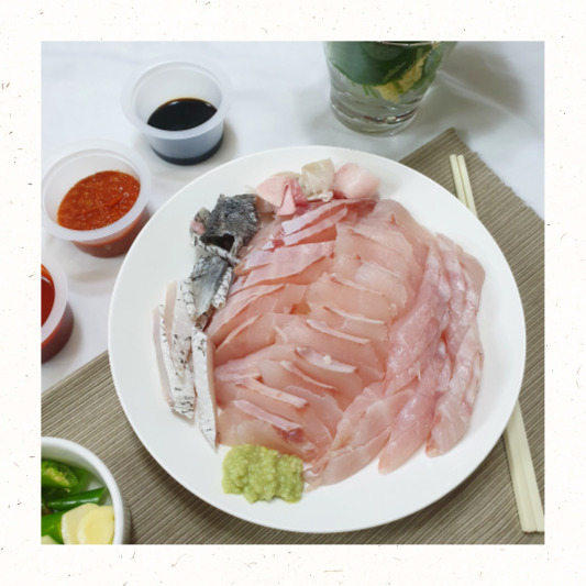 담백한 농어 세꼬시 회