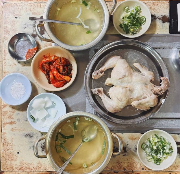 을지로와 충무로 사이, 사랑방칼국수는 왜 오래도록 사랑받을까?