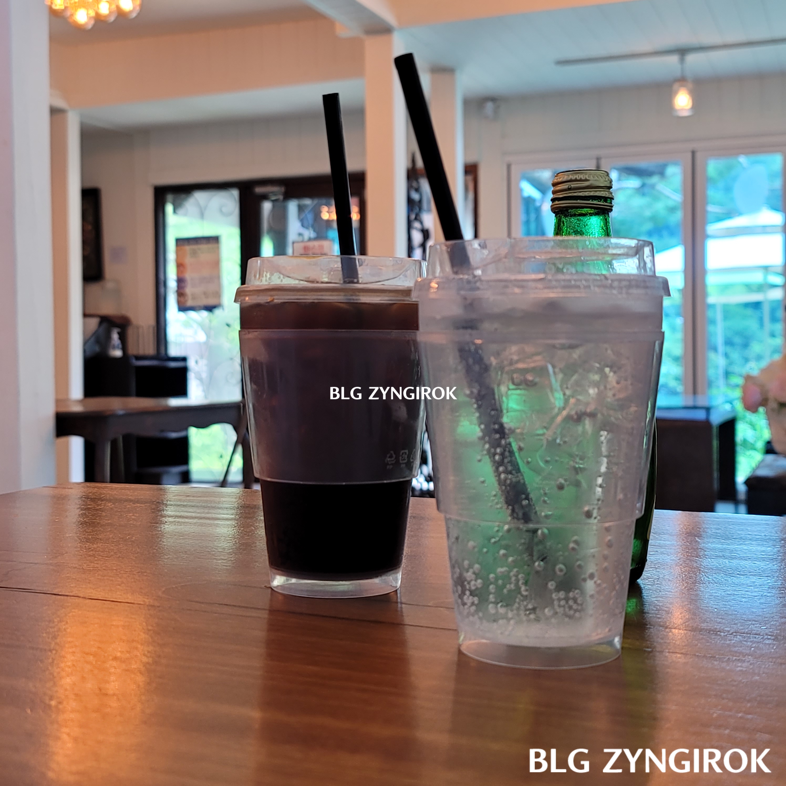 산정호수-수변코스-외곽-카페-가비가배에서-마신-커피와-탄산수이다.