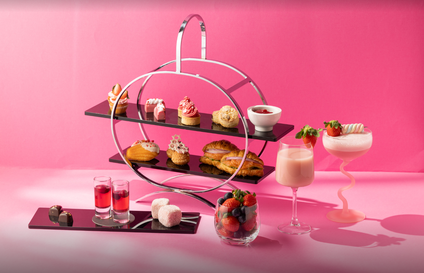 2024 코트야드 딸기 뷔페