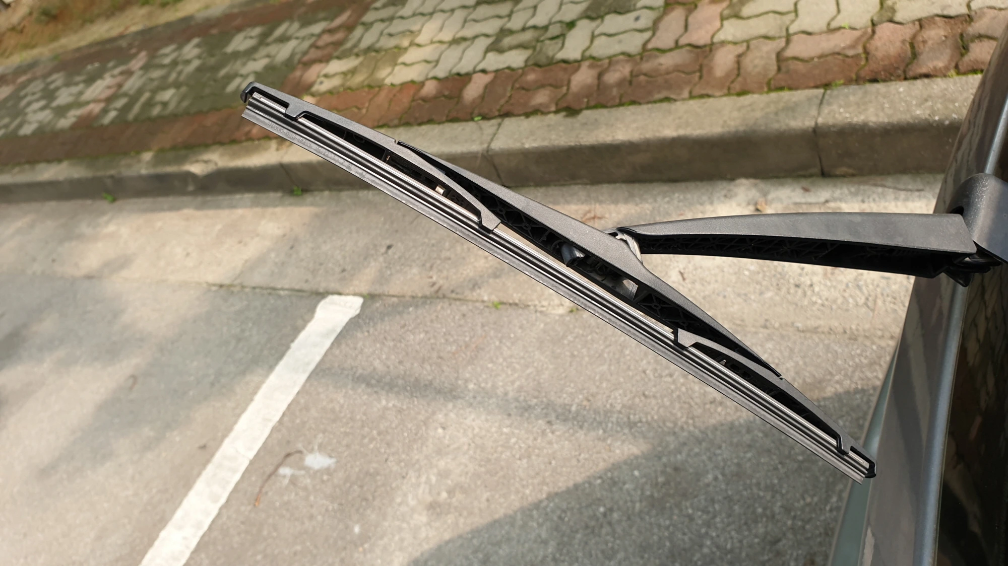 와이퍼 각도 벌린 모습