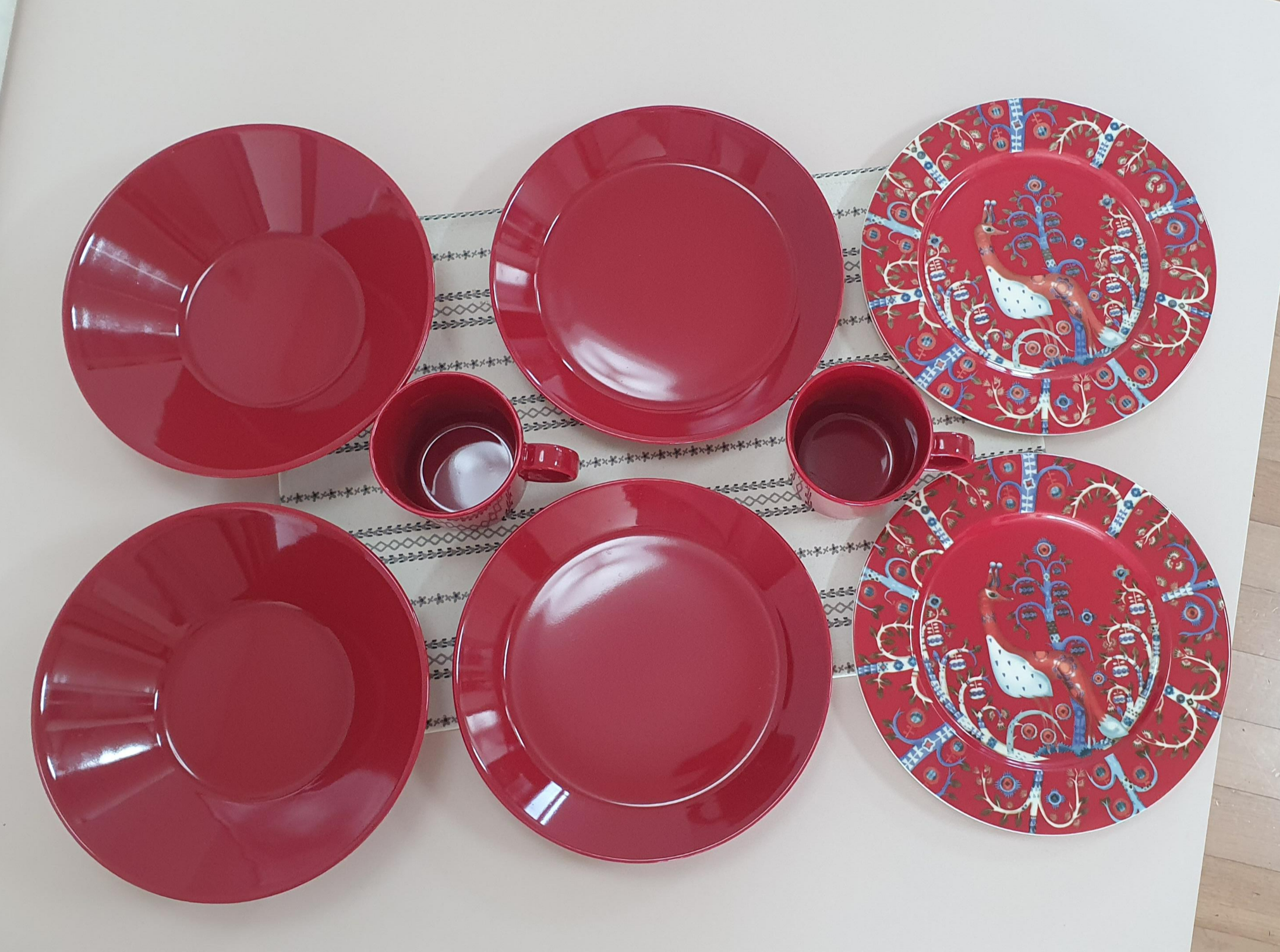 이딸라-접시-머그