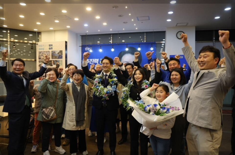 최연소 지역구 국회의원 당선인 당선자 전용기 경력 공략 정책 프로필 학력 지역구 화성시정