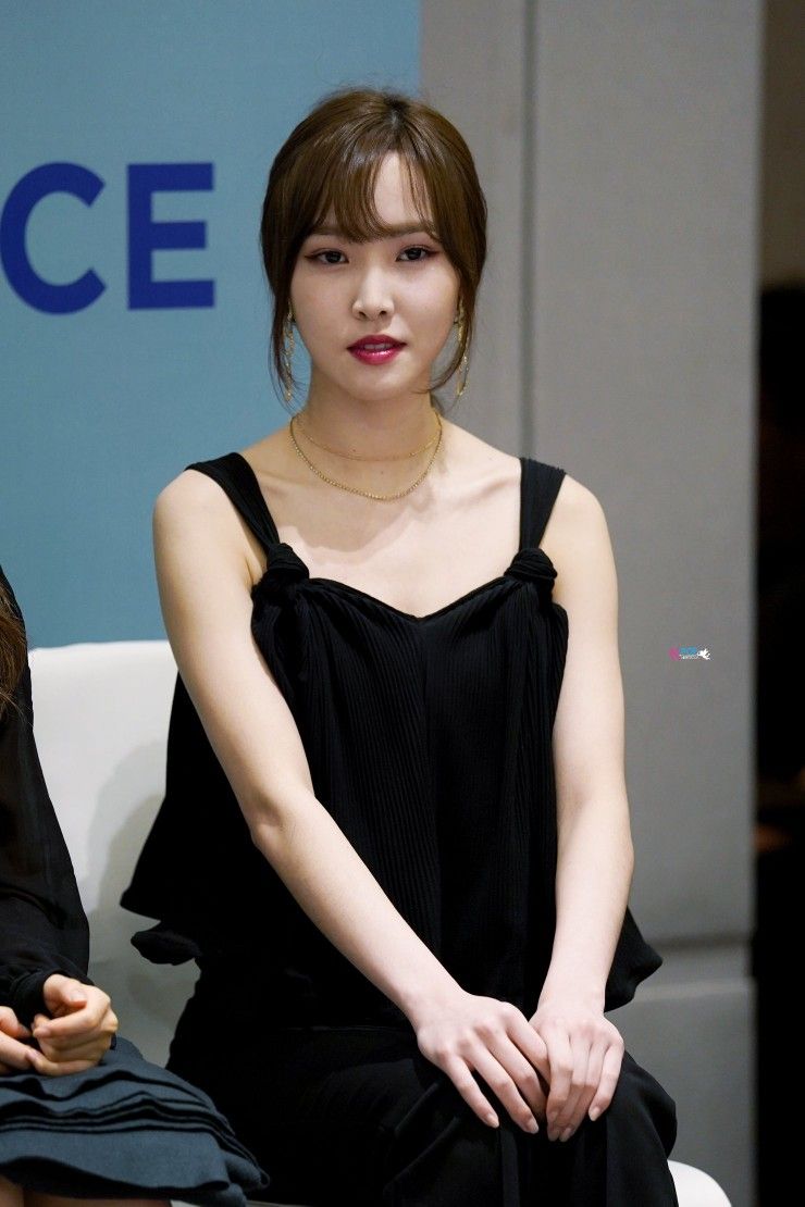 여자친구 팬사인회 사진 모음