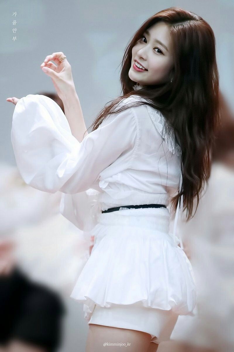 아이즈원 김민주 최애사진 아이즈원 김민주 최애사진