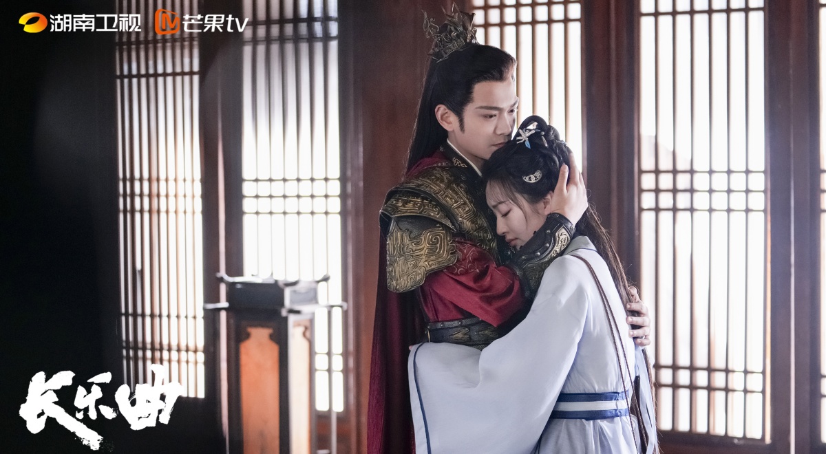 장락곡-정우혜와 등은희-함께 안고 있는 모습