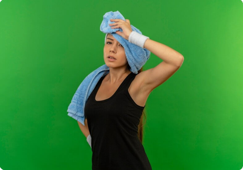 갑자기 땀이 많이 나는 여성