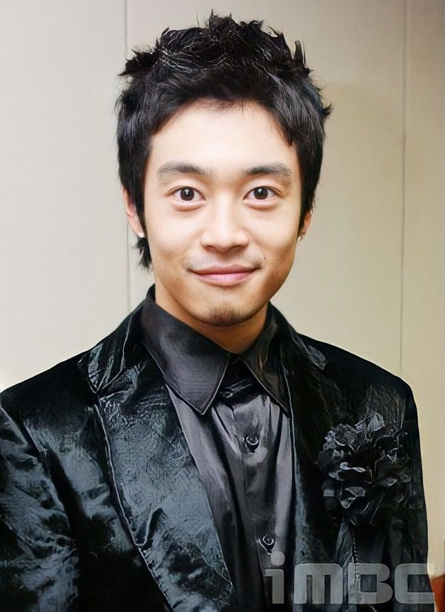 이켠 나이 프로필