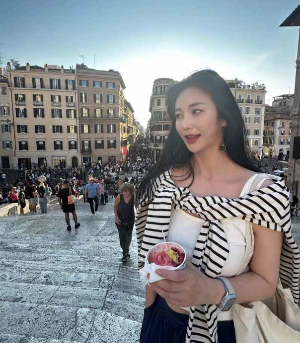 안혜경