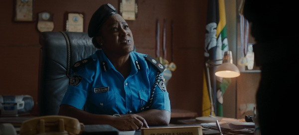 더-블랙-북의-경찰