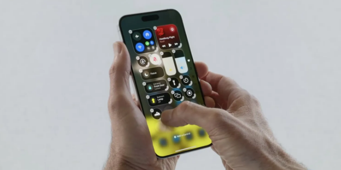 iOS 18의 새로운 제어 센터를 맞춤 설정하고 사용하는 방법(이미지출처-9to5mac)