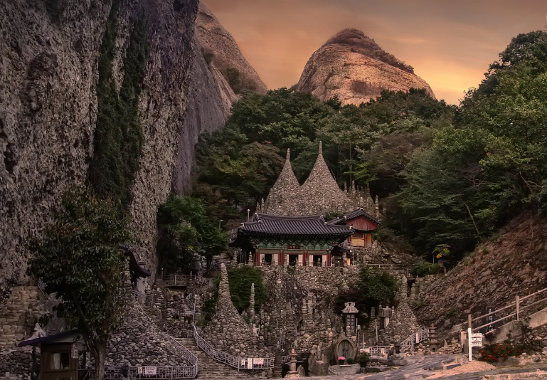 마이산 탑사의 모습