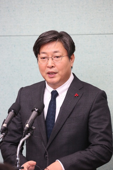 이춘석 법사위원장