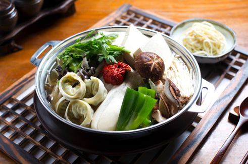 생방송 투데이 서울 종로 두부보쌈 한상