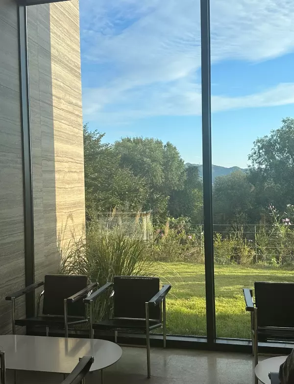 남양주 카페 써라운드 내부