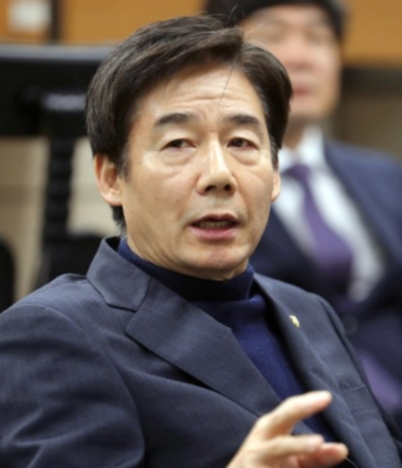 이용호 국회의원 프로필 나이 고향 학력 재산 경력 평가