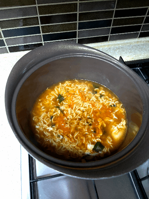 애터미 채식라면 완성!