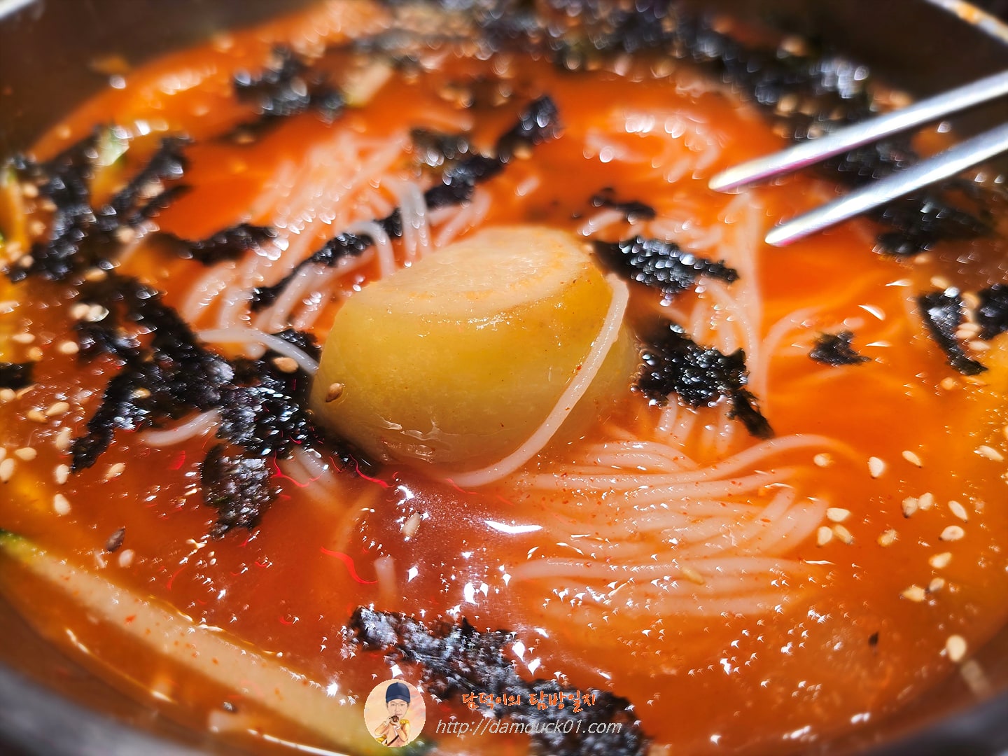 깍둑말이국수