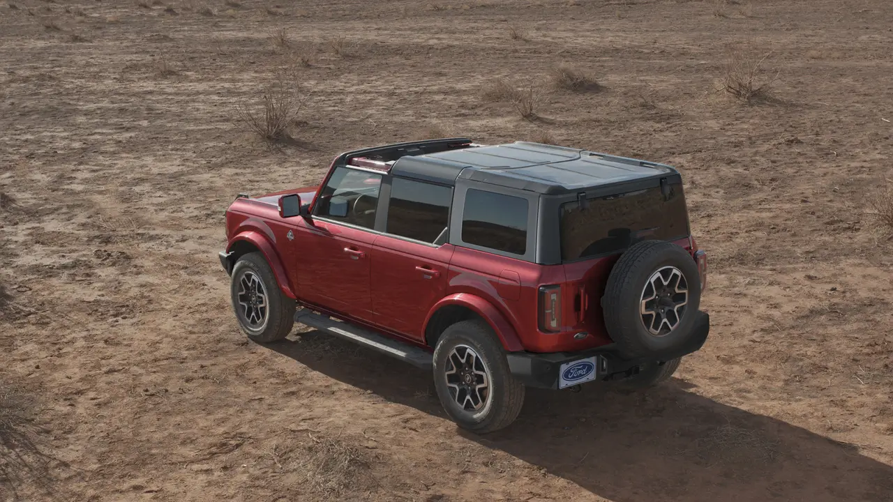 포드 브롱코 차량 이미지 측면