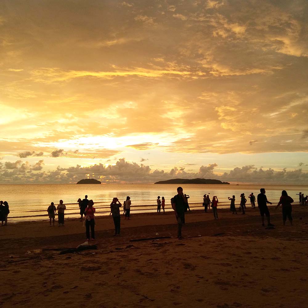 코타니카발루(Kota Kinabalu): 황금빛 석양