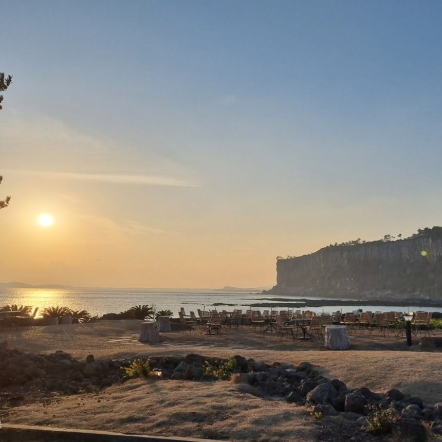 제주-카페-루시아-두번째방문-오션뷰-절경-야외테이블