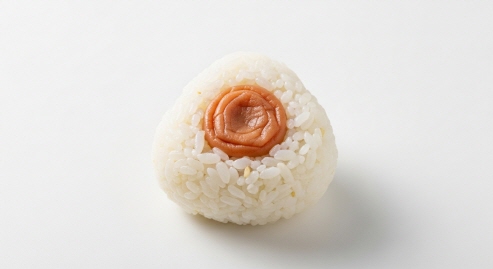 우메보시가 들어간 주먹밥