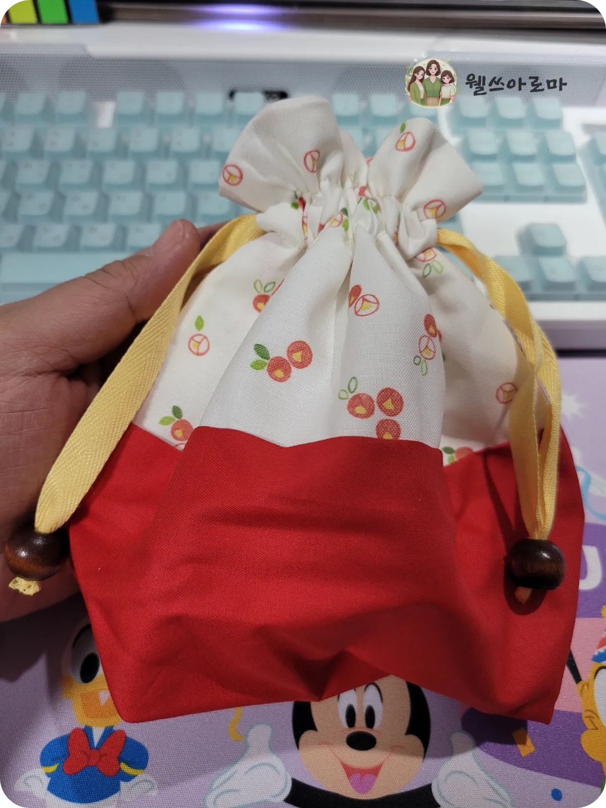 빨간색-투톤-주머니파우치-체리무늬-노란조임끈