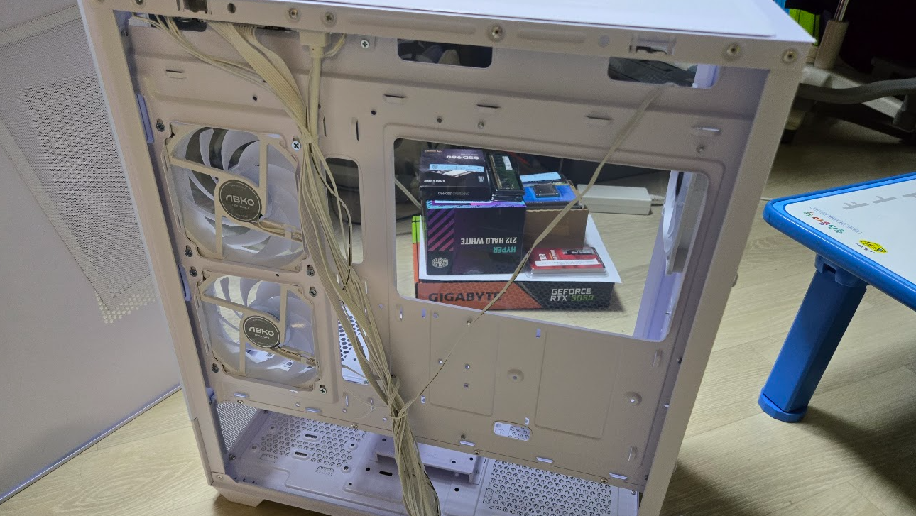 가성비 조립PC 케이스 앱코 (ABKO) U30 마린 화이트 후기 사진5