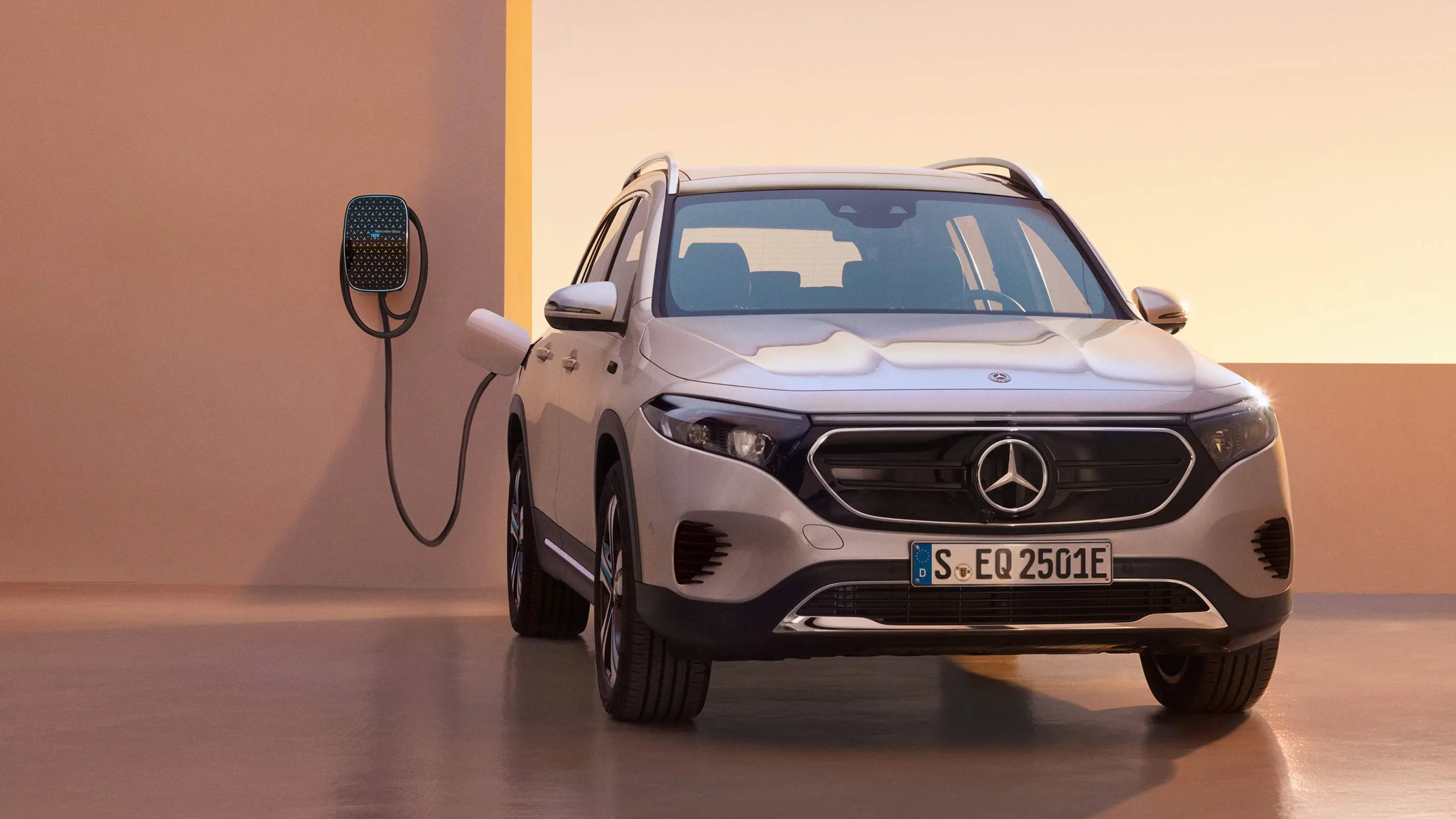 더 뉴 EQB 300 4matic AMG라인