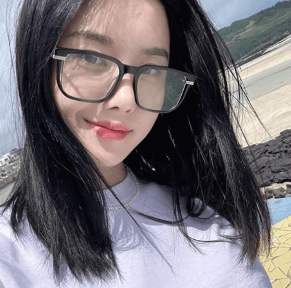 가수 권은비