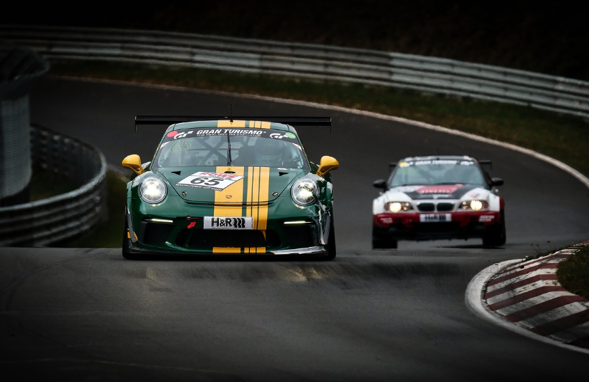 자동차 경주 사진