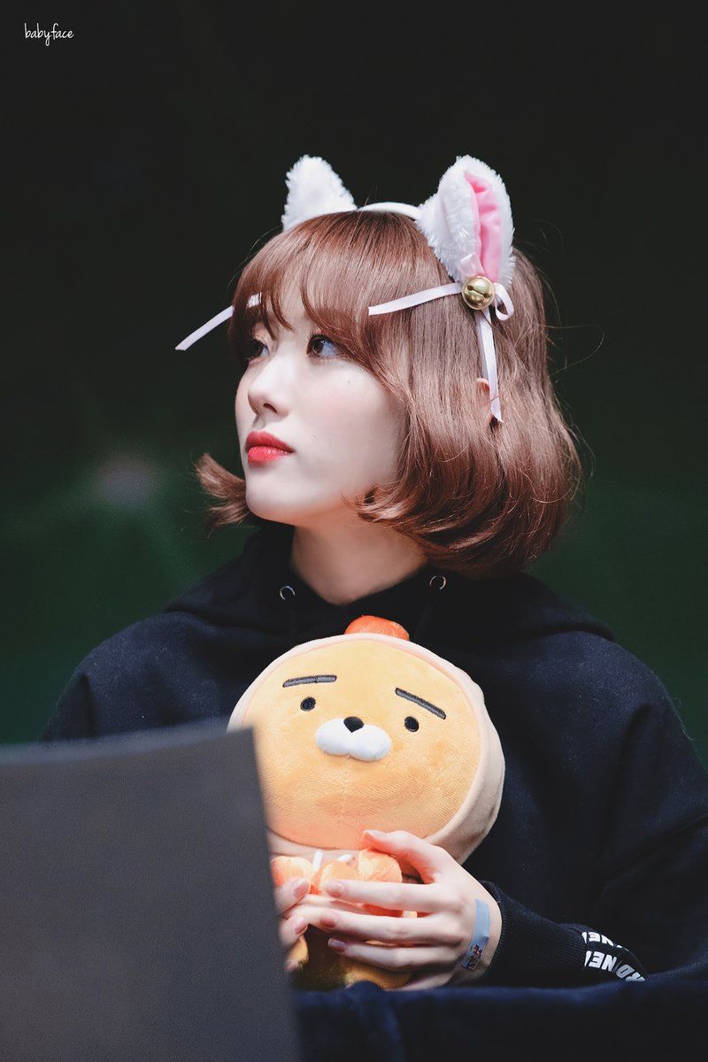 우주소녀 루다 인스타그램 사진 몸매