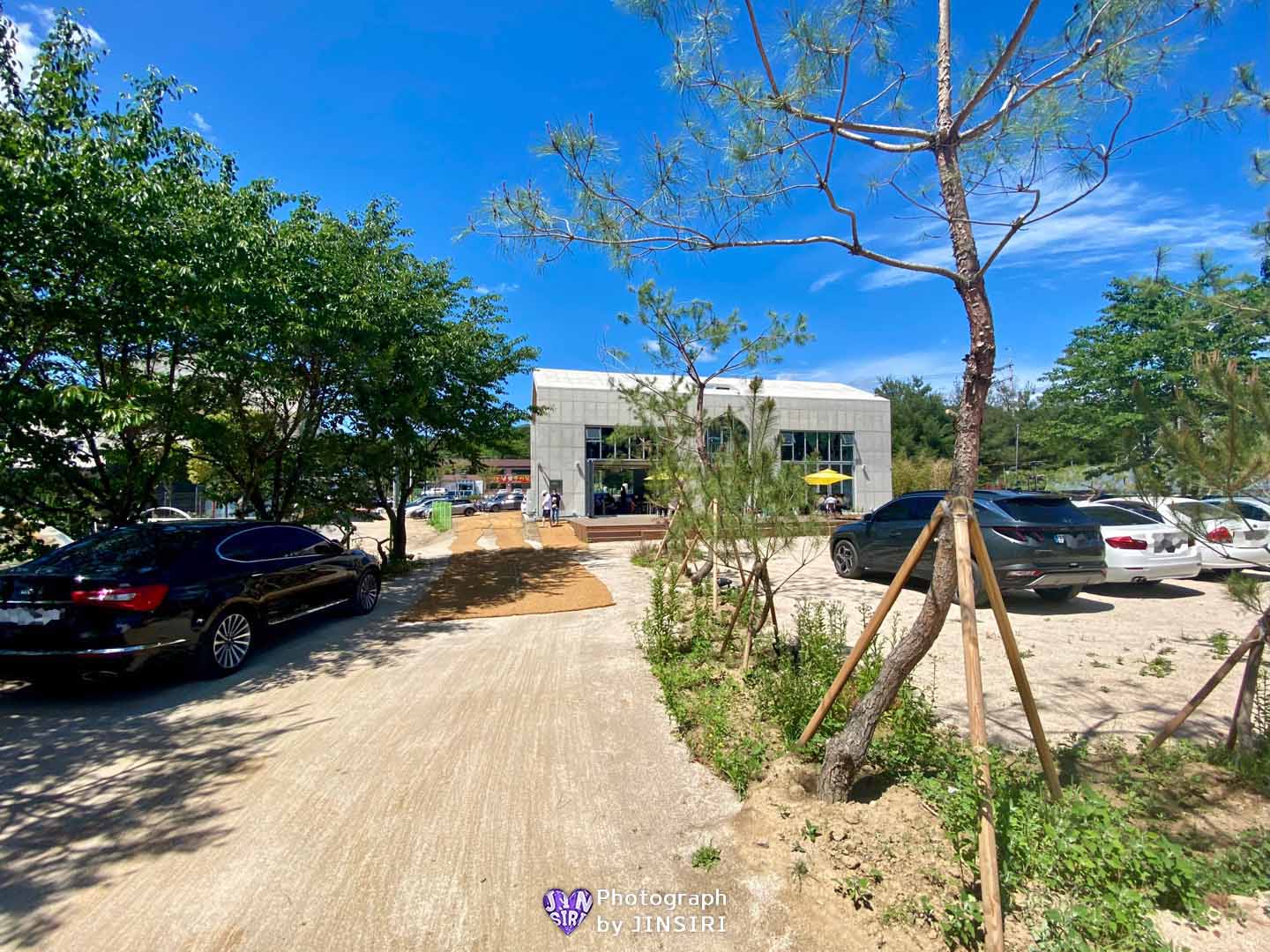 ๊ฒฝ๊ธฐ ๊ณ ์ ๋์๊ตฌ ์์ธ๊ทผ๊ต ์ ์ ์นดํ์ถ์ฒ ์ผ์ดํฌ ๋ง์ง