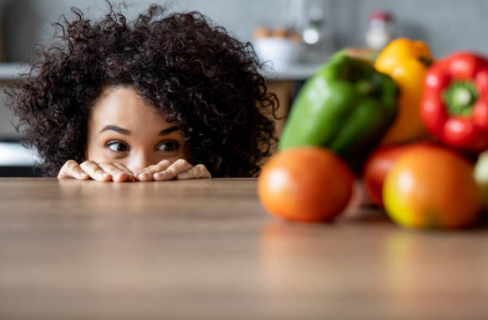 부엌을 엿보는 꿈