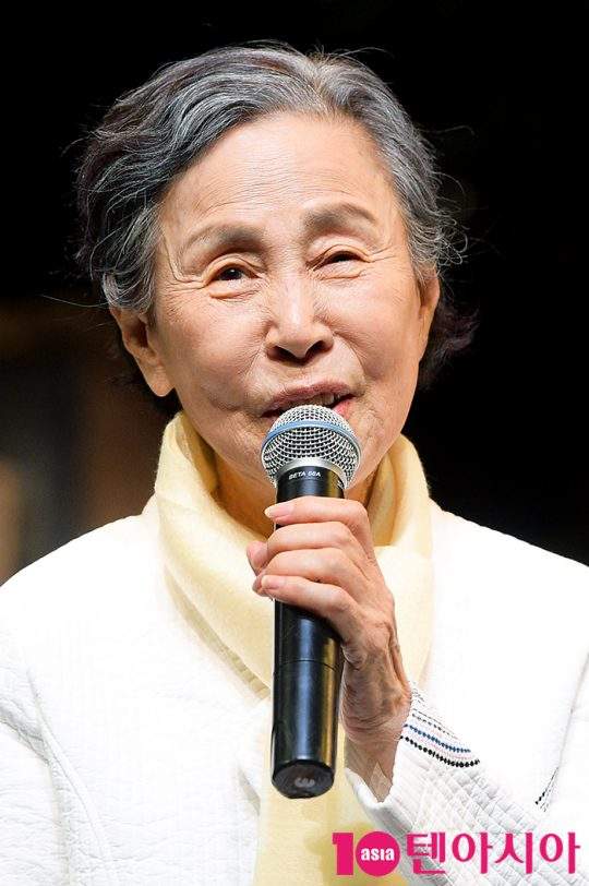 배우 손숙 프로필