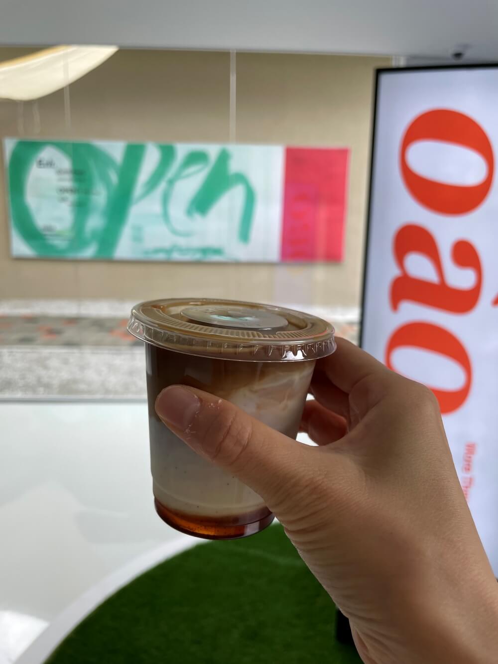 오아오-커피-시그니처-애플렛화이트-모습