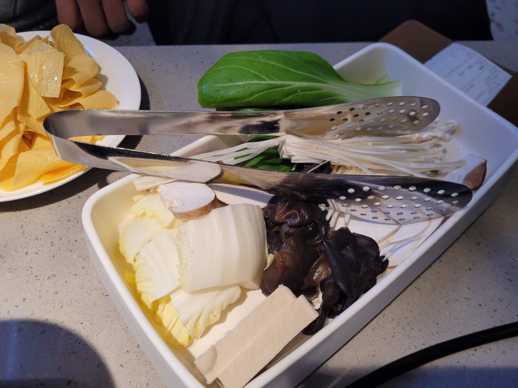 카오위에 넣는 야채버섯모둠사리