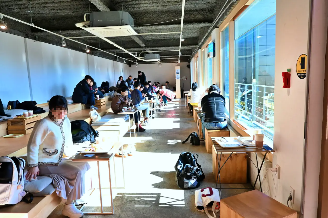 감자빵이 유명한 춘천 카페 감자밭 사진 7