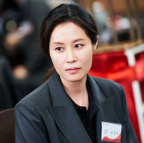 퀸메이커 몇부작, 줄거리, 결말, 등장인물 은채령(김새벽) 땅콩회항 조현아, 한이슬(한채경)