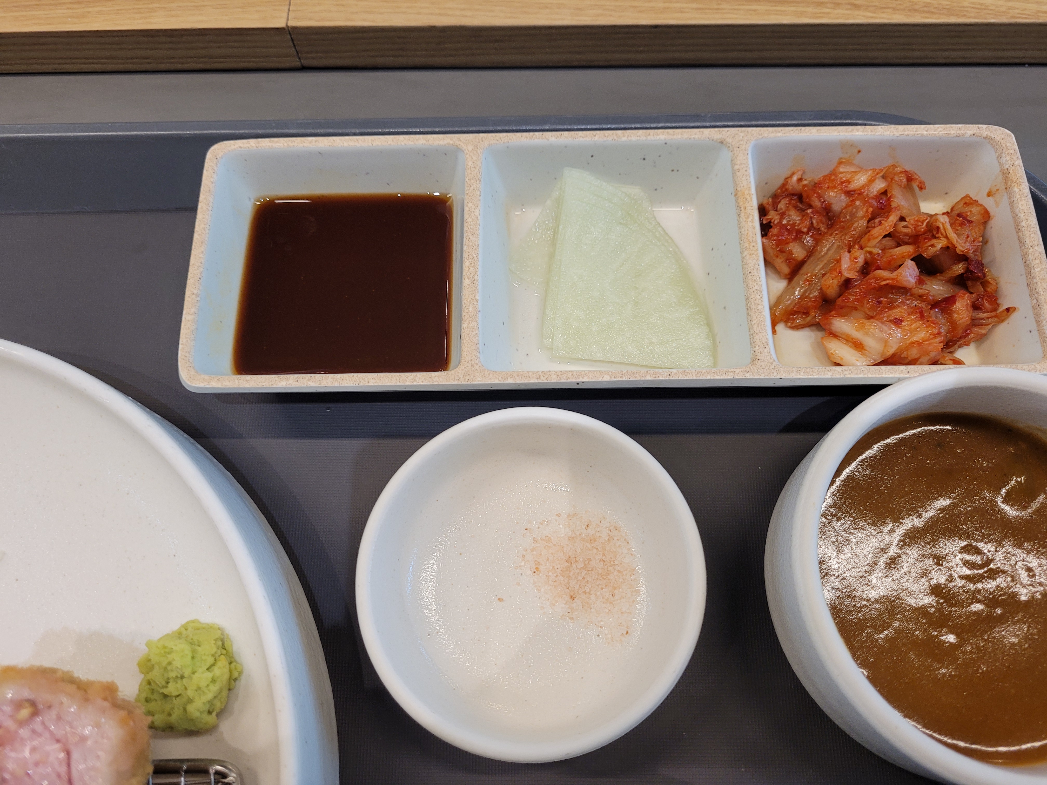 돈카츠와 함께 할 소스들