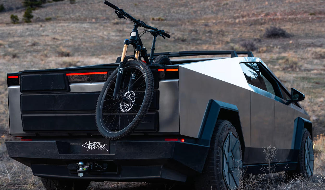 2025 테슬라 사이버트럭