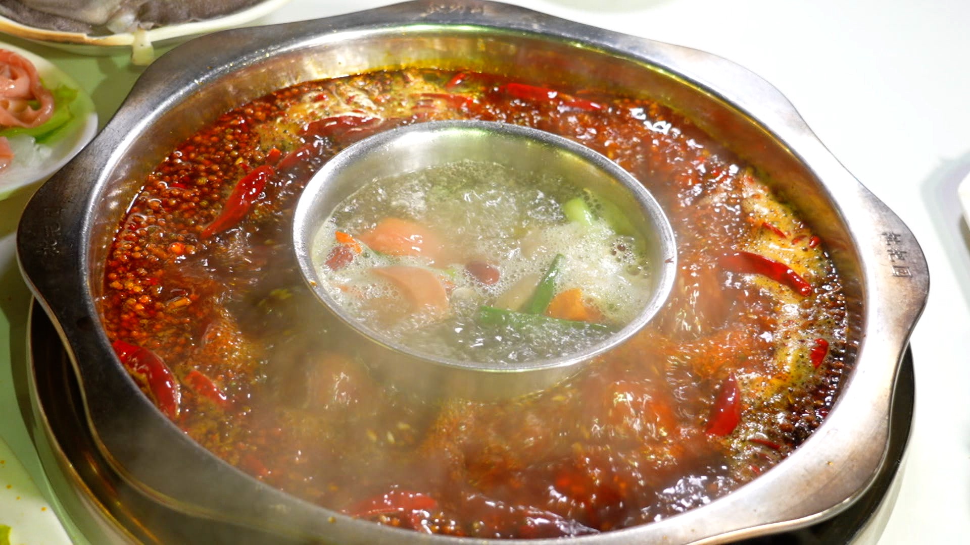 신계숙 맛터사이클다이어리 시즌4 푸바오 마라탕 고향 중국 서부, 쓰촨성 충칭 여행 훠궈 맛집 소개