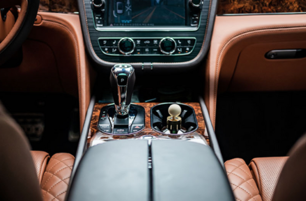 차량내부에 비치된 차량용 방향제