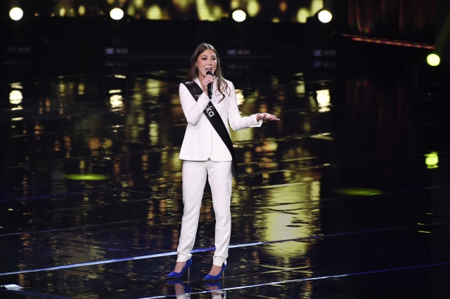 미스 아메리카 참석전 인터뷰 질문에 답하는 에마 브로일스, 출처:AP뉴시스